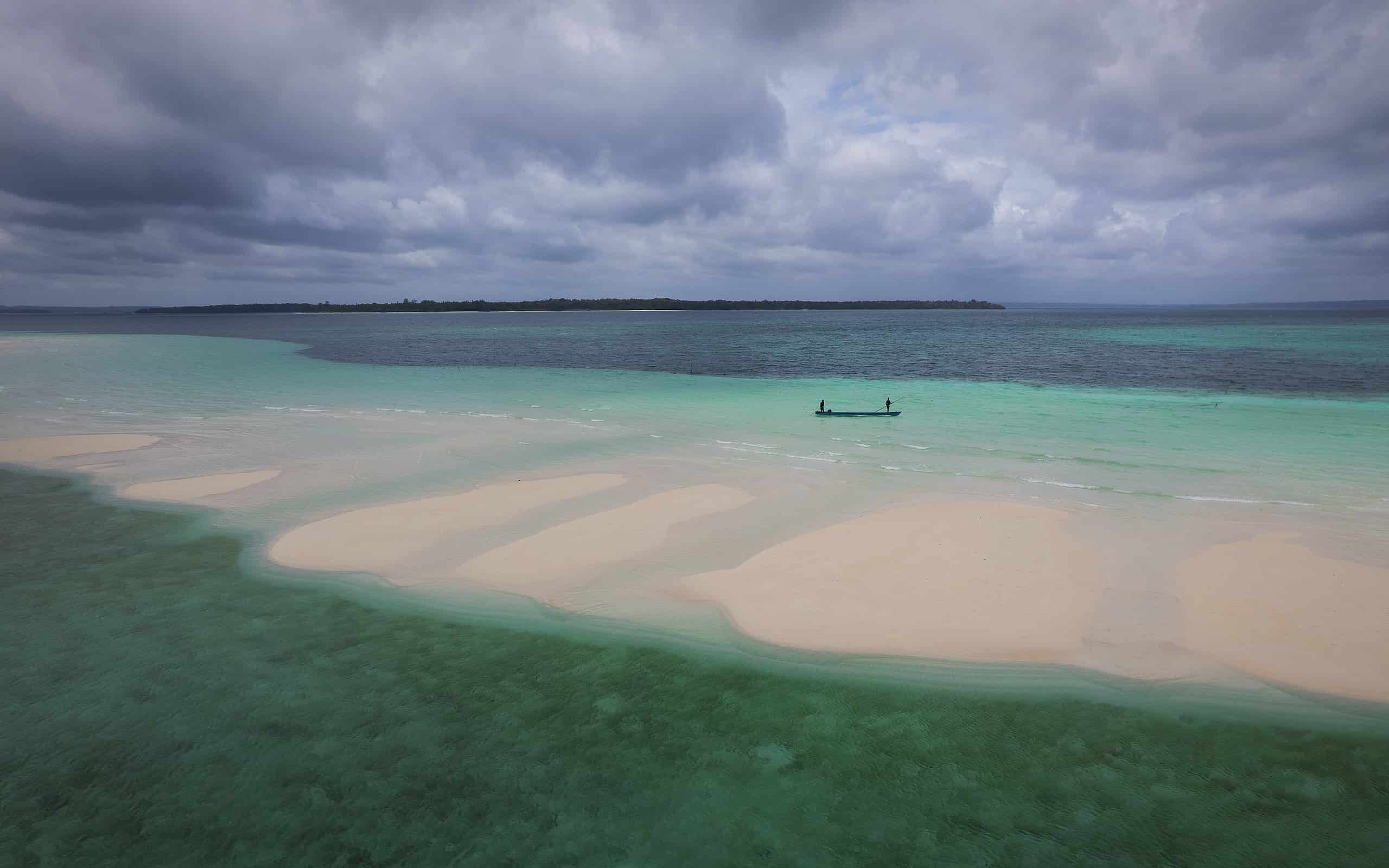 Ngurtafur sand bar and beach, turquoise water of Kei islands, Indonesia